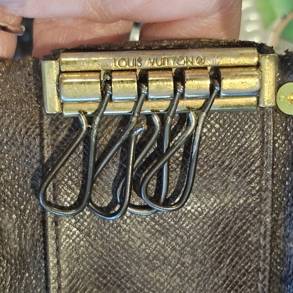 Louis Vuitton Damier Ebene 4 Key Case Holder W/Twilly, Charms, & Wristlet Added - Picture 13 of 17